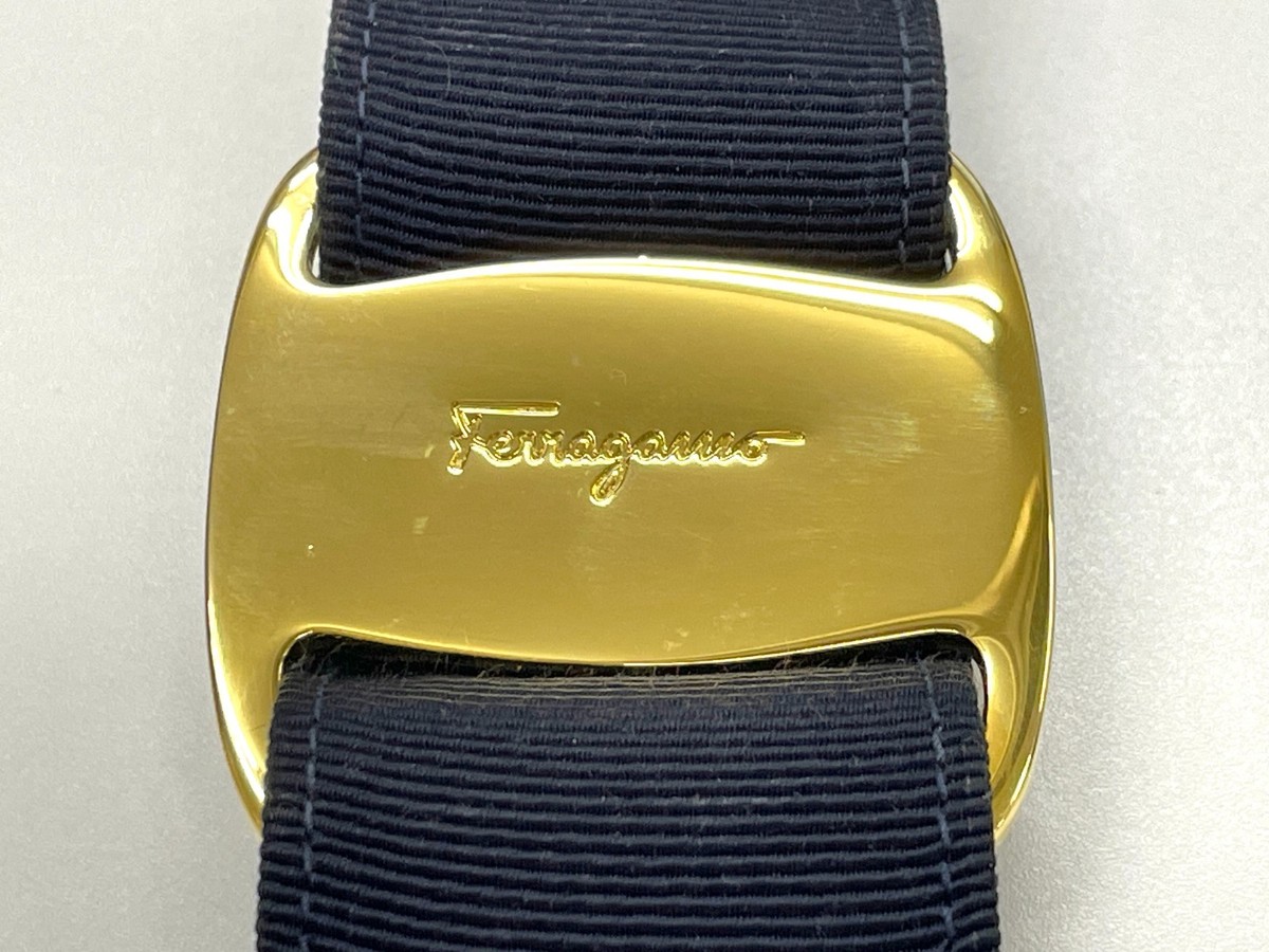 Auth Vintage Salvatore Ferragamo Vara Ribbon gold and black metallic Belt Authentic Salvatore Ferragamo Vara Ribbon Belt with Gold  main image 3