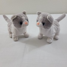 2 CATS Electronic Plush Kitty Meowing Walking Wagging Tail Moving Pet Battery