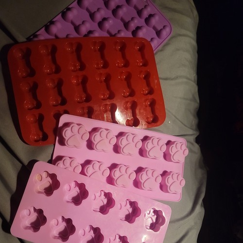 4 Silicone Dog  Treat Forms - paw & bone