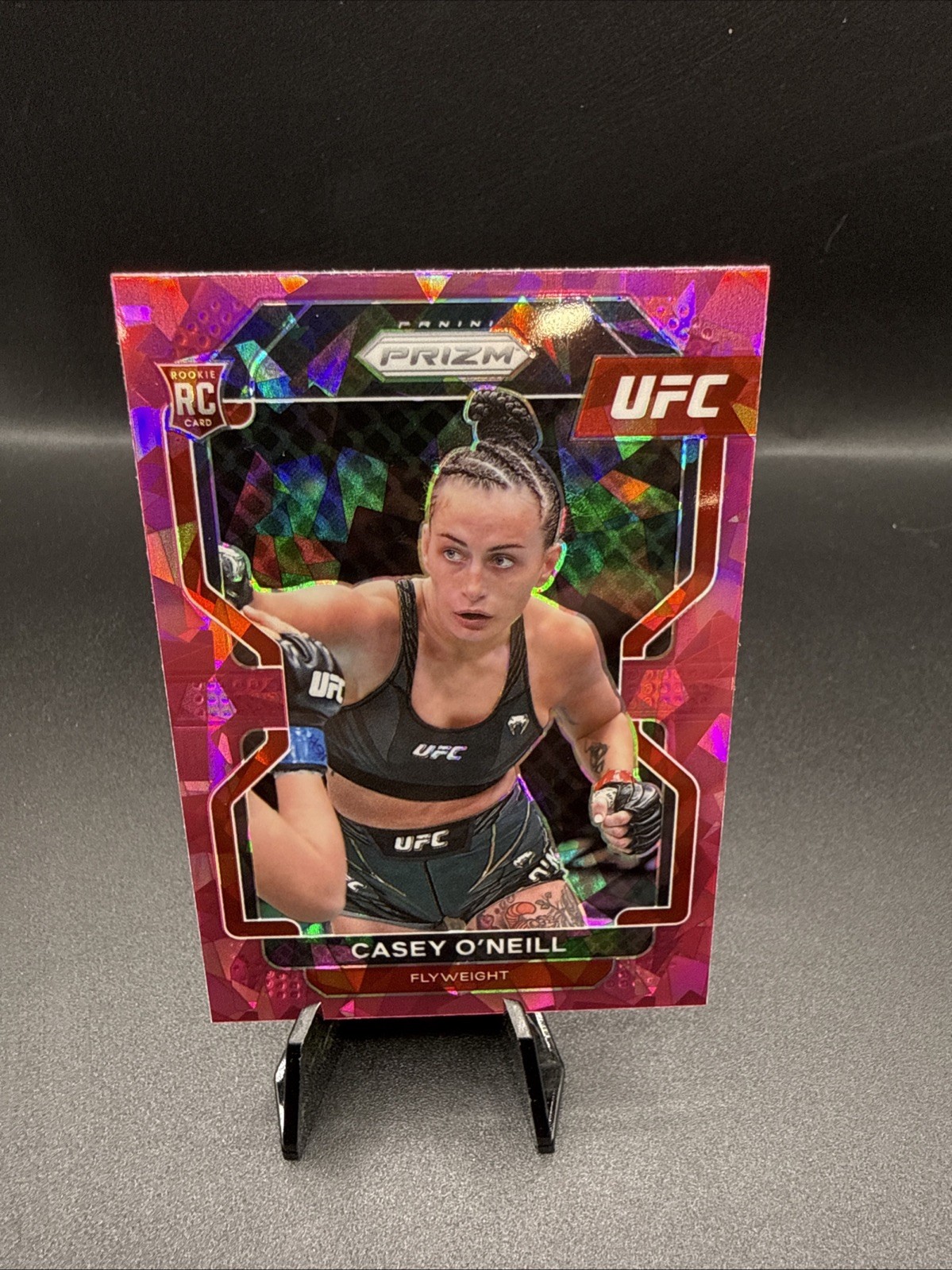 2022 Panini Prizm UFC Casey O'Neill RC Cracked Ice Pink Rookie #179