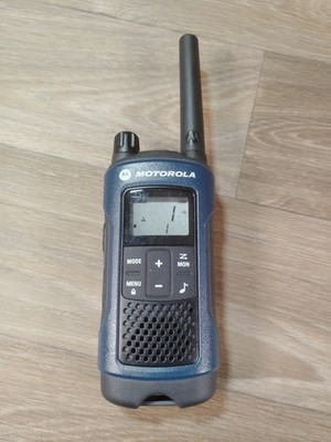 Motorola Talkabout T460 Rechargeable Two-Way Radio - Only One.