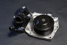 Pompe à eau BMW 545