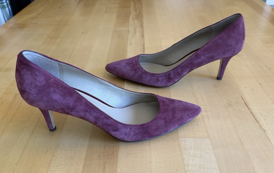 Zapatos de salón Ann Taylor para mujer Eryn de gamuza de cuero tacón de aguja ciruela rosa talla 7,5 M Foto 4 de 4