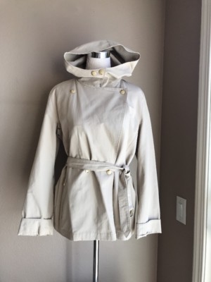 Max Mara Short Hooded Raincoat Taupe Italy 46 US 10-12 NWOT
