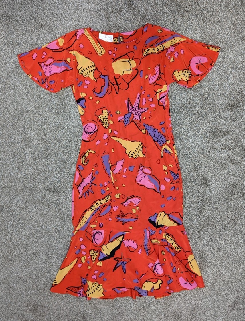 Flora Kung Advance dress Sz 14 Korea Seahorses 100% Silk Red Yellow Shells