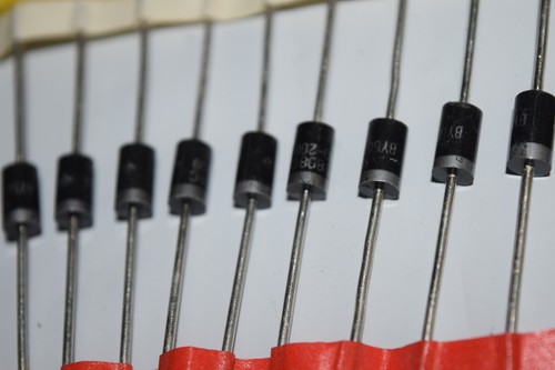 GS BY500-200-E3/54 DO-201AD 200V 5A General Purpose Diode New Quantity-5 - Picture 4 of 4