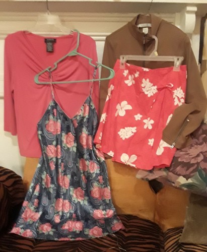 Ladies womens size 10 and 8's lot. Five (5) pieces. 3 zippers tan jacket