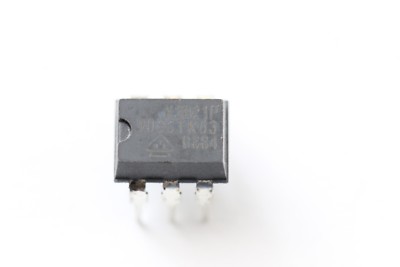 Circuit Intégré Motorola MC1711CP NOS (ancien Stock Neuf) - 1 Pièce, Vintage, Pour Collection Ou Réparation