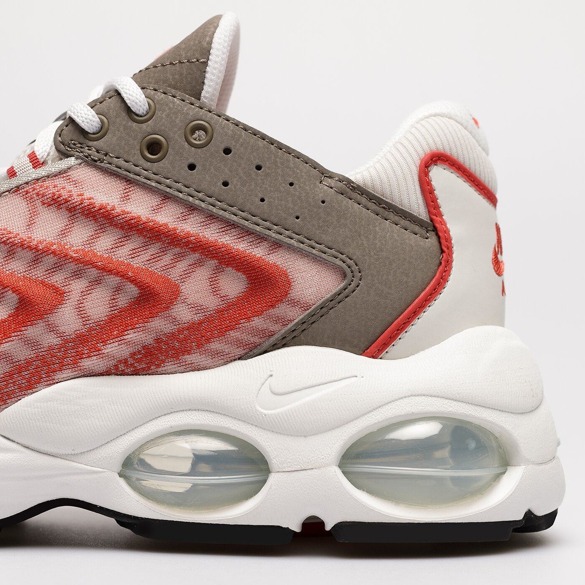 ナイキ　エアー NIKE+AIR+180+QS.png