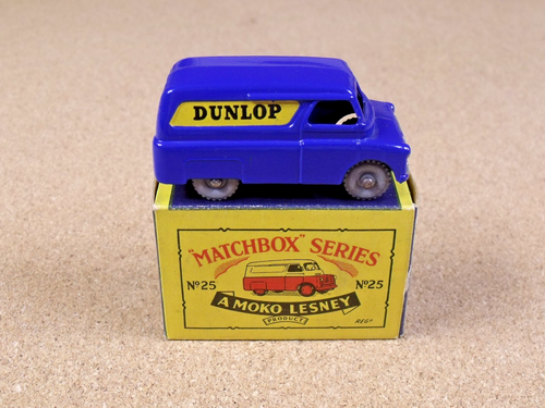 OLD VINTAGE LESNEY MATCHBOX # 25 DUNLOP VAN ORIGINAL BOX