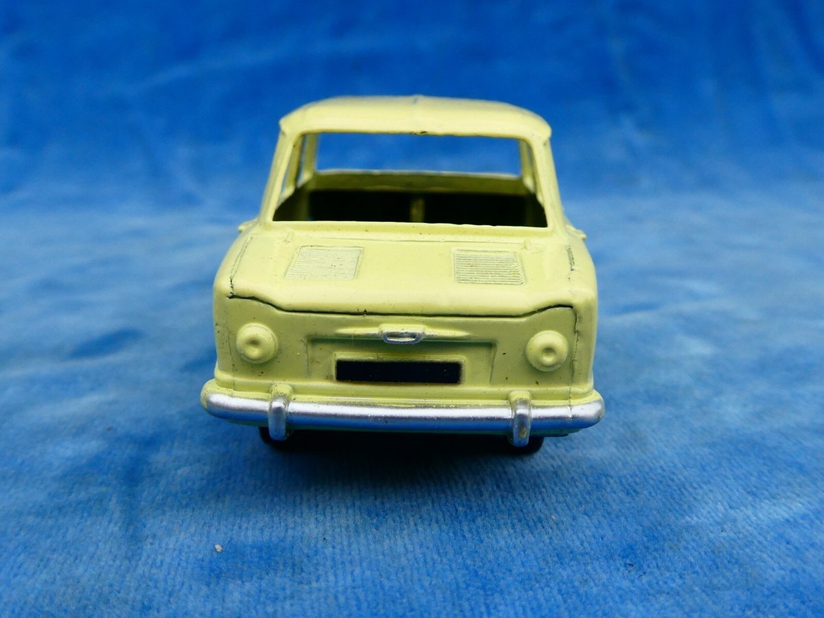 HORS Série : Simca 1000 Dinky Junior - ref 104 au 1/43 de dinky toys