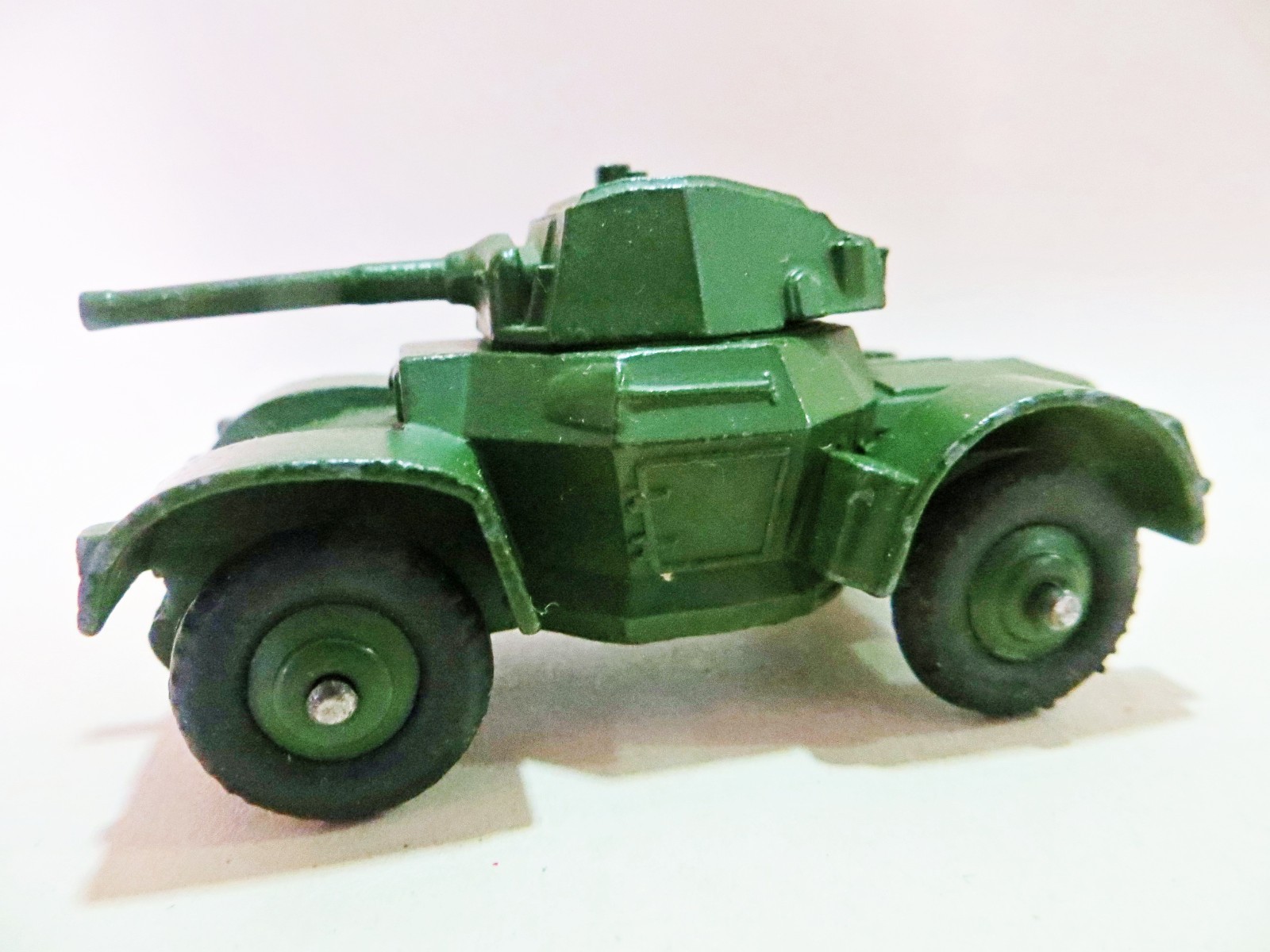 Dinky 670, Armoured Car - Free Price Guide & Review