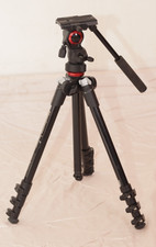 Manfrotto MVKBFR Tripod with Befree Live Fluid Video Head Kit