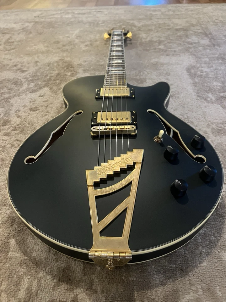 Guitarra eléctrica D’angelico EX-SS cuerpo semihueco Foto 2 de 4