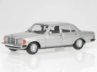 Mercedes W123 230E 1982 silver diecast modelcar 940032202 Maxichamps 1:43