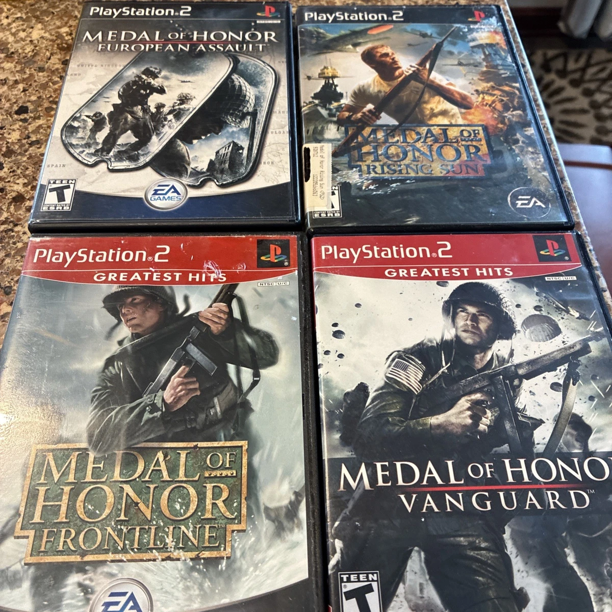 MEDAL of HONOR. 北米版　PlayStation Amazon.com: Medal of Honor Collection - PlayStation 2 (Renewed