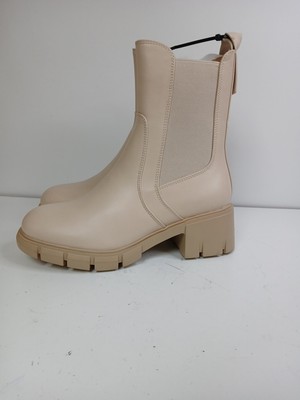 ZBY Boots 6.5 womens