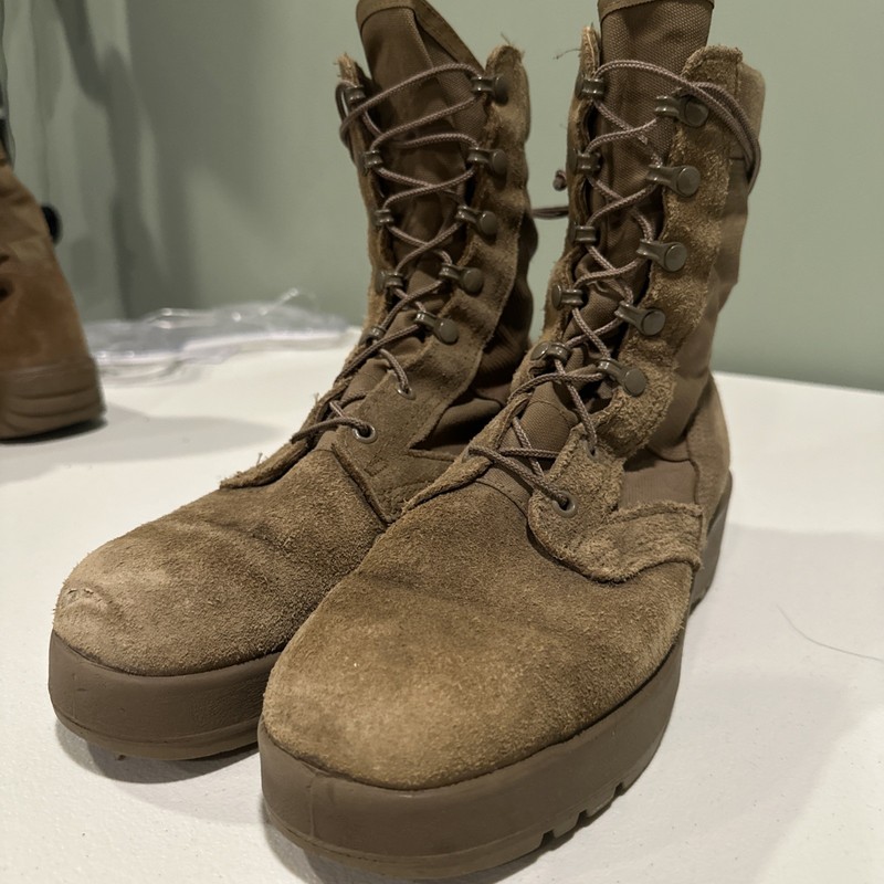 Vibram SPE1C1-17-D-1004 798 Hot Weather Army Combat Boots - Coyote Men’s 8.5 R