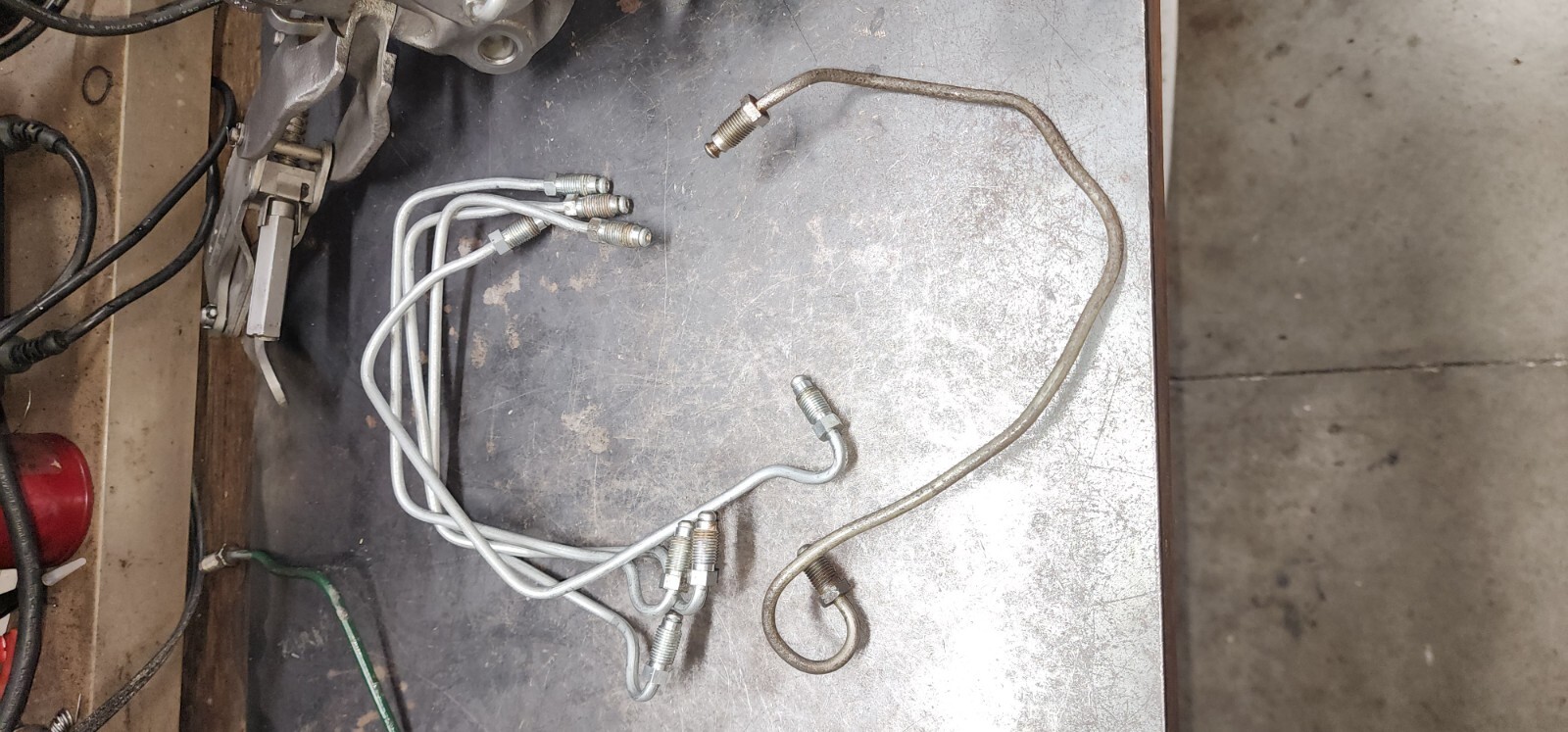 ROLLS ROYCE REAR CALIPER CROSSOVER HYDRAULIC LINES