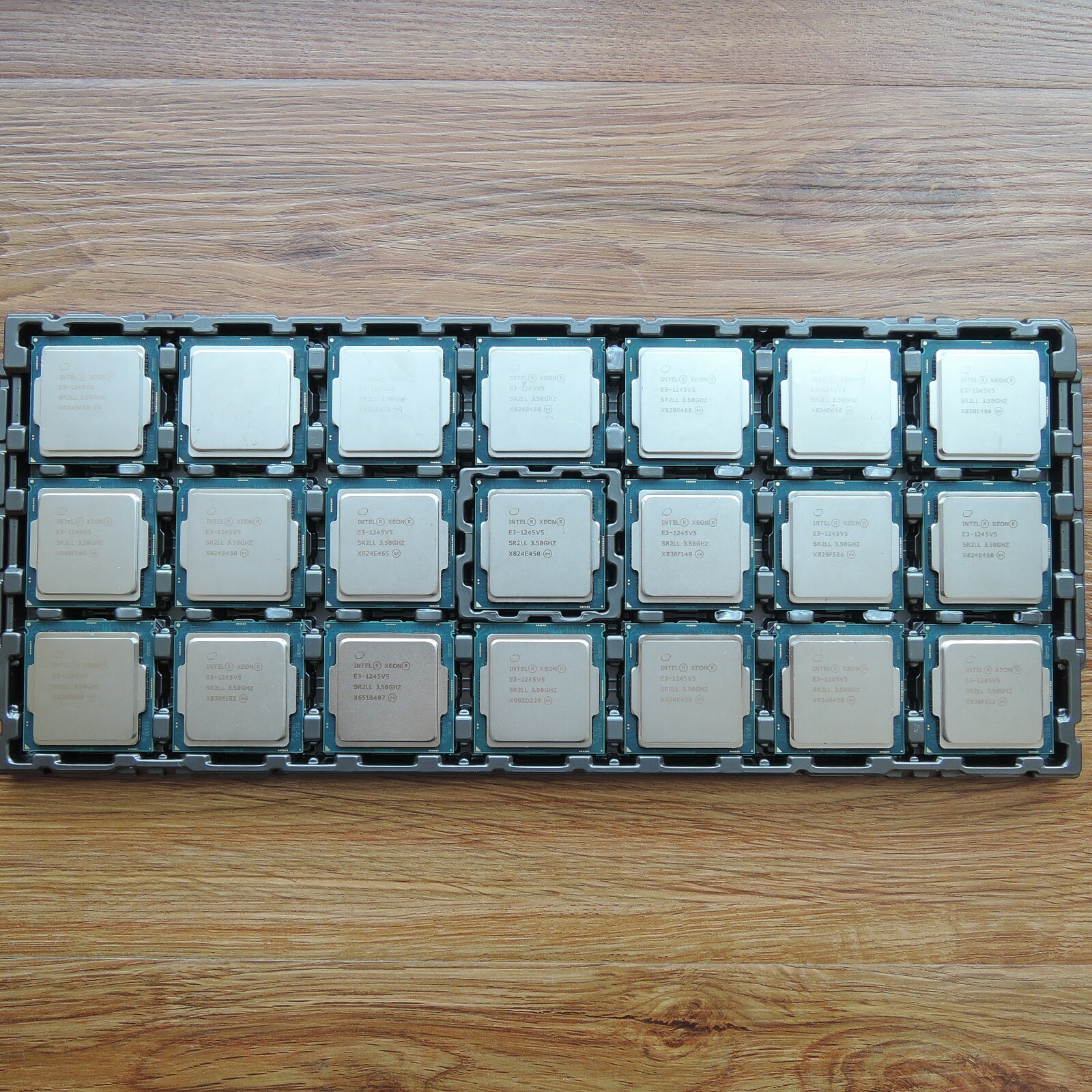 Intel Xeon Processor 1245 V5 Sr2ll 1280v5 Sr2cl Cpu Fclga1151 Diy C236 Mb Ebay