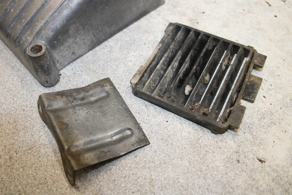 Kawasaki GA3 1970 Street Scrambler caja de aire cubierta de filtro de aire G3TR R6-0637.VJ Foto 2 de 4