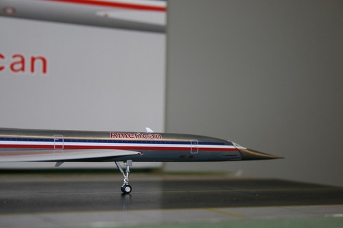 JC Wings 1:200 American Airlines Concorde N191AA (FX2001) Die-Cast Model Plane - Picture 5 of 10