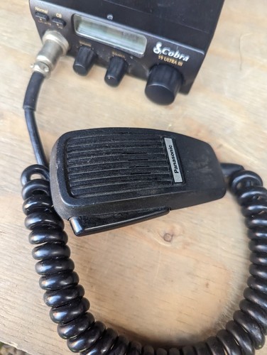 Cobra 19 Ultra III 3 Citizen Band CB Radio 40-kanałowy nadajnik-odbiornik - Zdjęcie 2 z 4