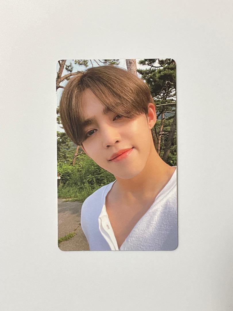 SEVENTEEN SOCIAL CLUB CARAT PHOTOBOOK OFFICIAL PHOTO CARD | eBay SEVENTEEN SOCIAL CLUB CARAT PHOTOBOOK OFFICIAL PHOTO CARD | eBay