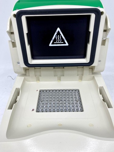 Clean Bio-Rad T100 PCR Thermal Cycler 96 Well Block BioRad - Bild 8 von 10