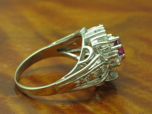 14kt 585 Oro Bianco Anello Con 0,52ct Brillante, 0,12ct Diamante & 0,25ct Rubino - Foto 3 di 6