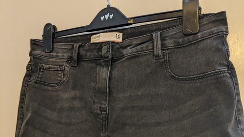 Next Black Denim "Leggings" Mid Rise Jeans Size 16L 36" W 30" L New With Tags - Picture 3 of 5
