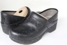 Dansko Ladies LT Black Embossed Leather Clog Size 7 (37)