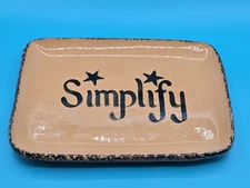 Liberty Pottery Becky Roscoe Village Ohio 2005 Bee Simplify Tray 10"