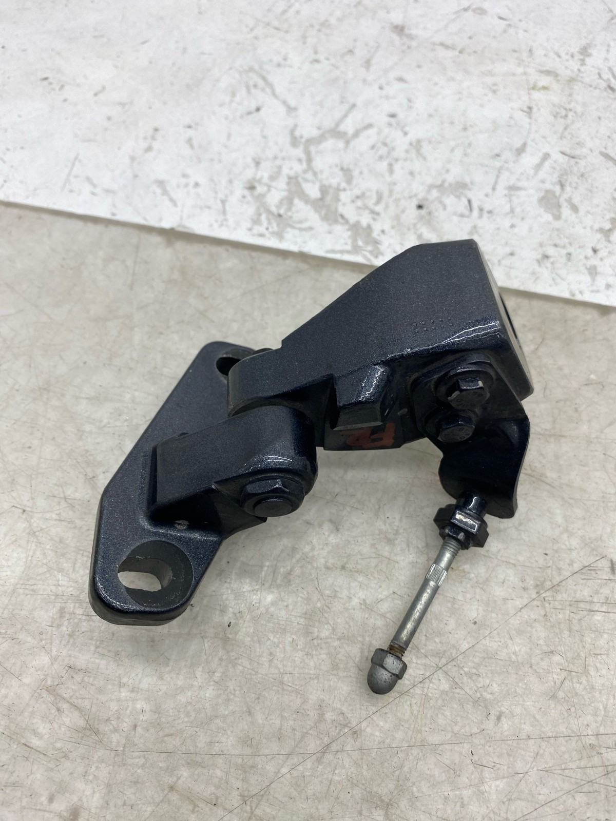 2019-2023 ASTON MARTIN VANTAGE FRONT RIGHT UPPER LOWER DOOR HINGE BRACKET SET