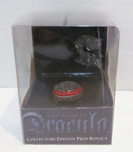 THE RING OF DRACULA COLLECTOR'S EDITION PROP REPLICA RING FACTORY ENTERTAINMENT