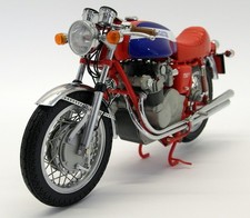Minichamps 1/12 Scale Diecast - 122 121400 MV Agusta 750 S