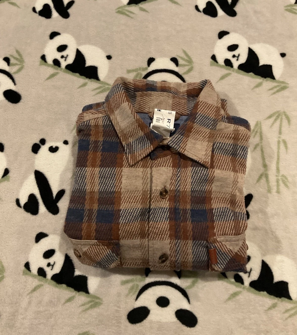 Chap's Men's Button Up Shirt Size Medium Brown Flannel Pockets Long Sleeve