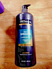 TRESemme Silky Smooth Heat Protection Shampoo 28 oz D10