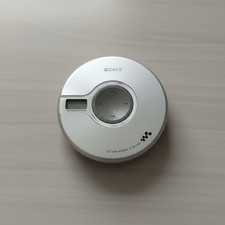 Sony CD Walkman D  EJ720   Tested  Working   G  Protection   Vintage Discman