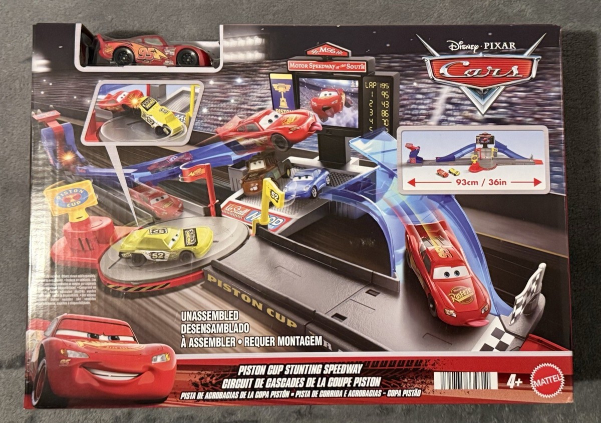 Disney Pixar Cars Piston Cup Stunting Speedway w/ Lightning