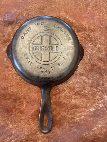 Griswold Cast Iron No.3 Skillet 709 - Large Block Letters -Dual Spout - VG Cond.
