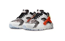 Size 5.5Y or 7 Wmns - Nike Air Huarache Run SE 'Doodle'