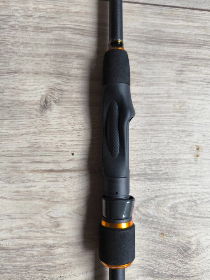 Favorite Lures Ultraboost Bullseye Bass Spinning Rod 2.10m 2 - 15g - Image 3 of 4