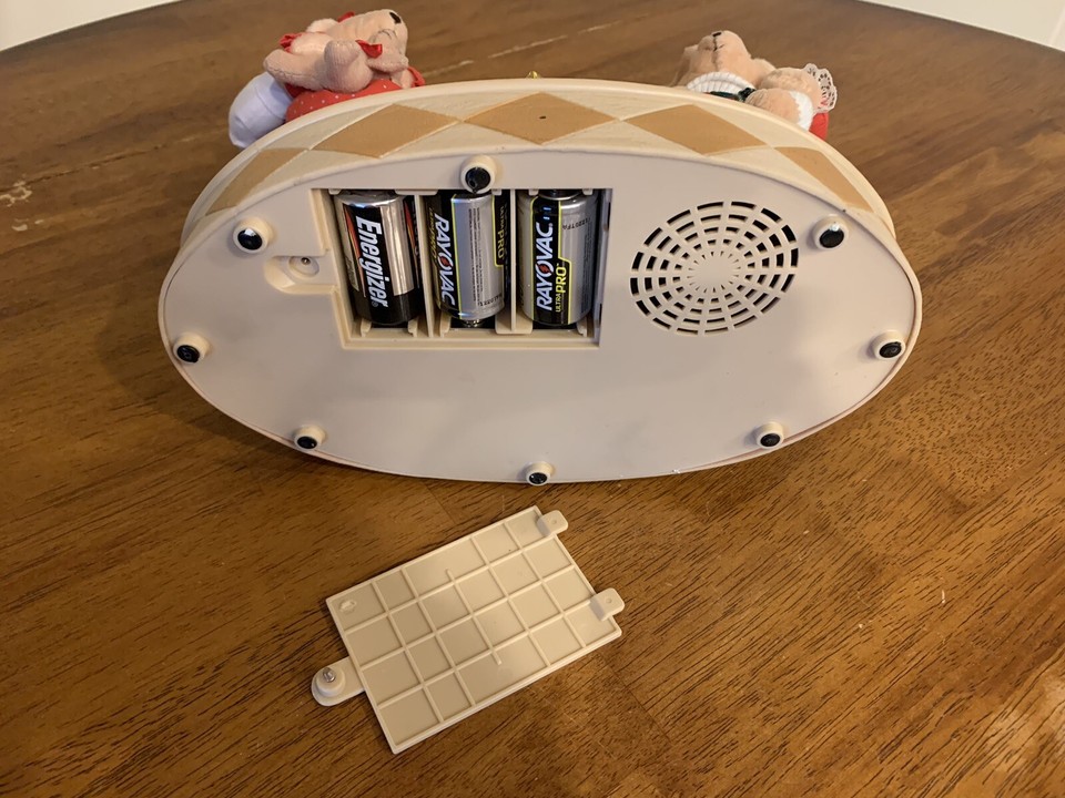 Avon Christmas Teddy Bear Family Animated Talks Sings Tree Lights VTG