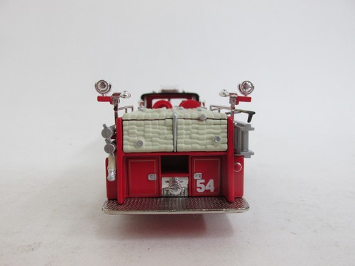 Corgi US50803 Chicago Fire Department Series Seagrave J Engine 1:50 scale. Boxed - Picture 13 of 16