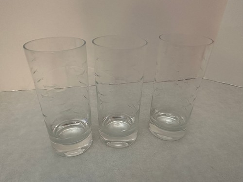 Set of (3) - Crate & Barrel Reef Etched Fish Highball Glasses Clear Tumblers - 第 1/10 張圖片