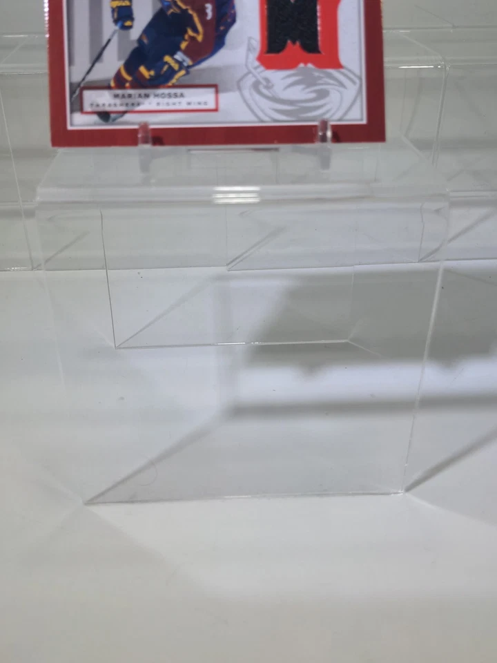 Marian Hossa 2005-06 Bee Hive Matted Materials Game Used Jersey #MMHO #ML - Image 3 of 4