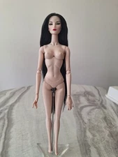 FASHION ROYALTY DOLL COLLECTION!! GISELLE DIEFENDORF DOLL!! RE ROOTED NUDE DOLL