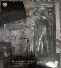 MAFEX No.272 BATMAN TACTICAL SUIT ZACK SNYDER S JUSTICE LEAGUE Ver. Medicom Toy