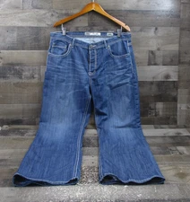 BKE Tyler Jeans Mens 38x32 Blue Denim Button Fly Relaxed Fit Bootcut Classic